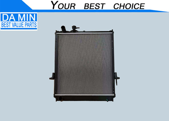 4HG1 Radiator 8980955872 Aluminum Plastic Water Tank Core Size 590*548 Inlet Outlet Water Pipe in Left Side NPR NQR Isuzu Truck
